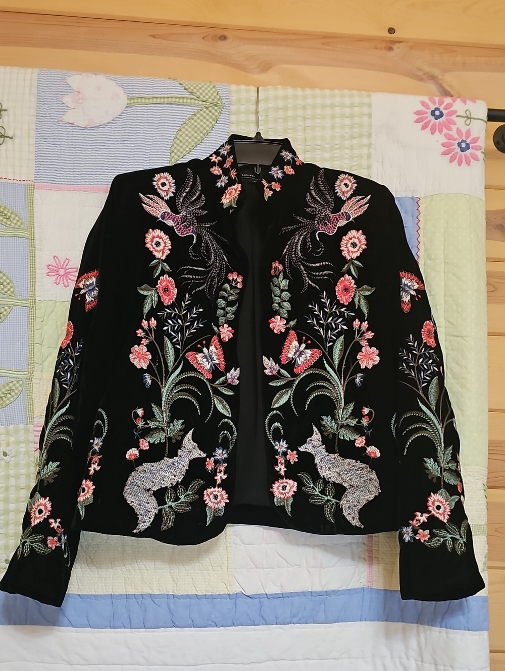 Zara Black Embroidered Floral Velvet Jacket